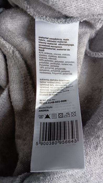 Sukienka dzianinowa Tatuum r M