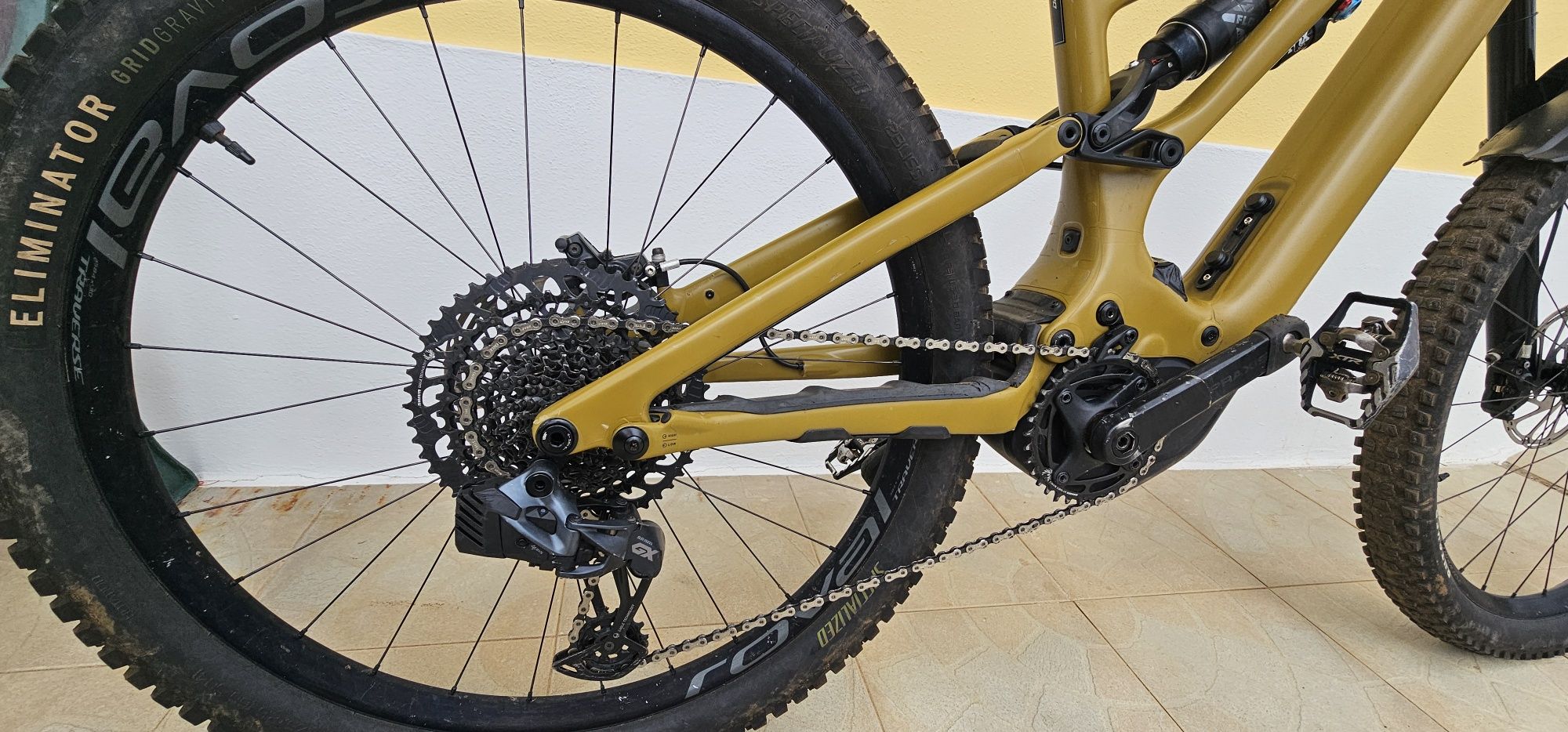 Specialized Turbo Levo Expert