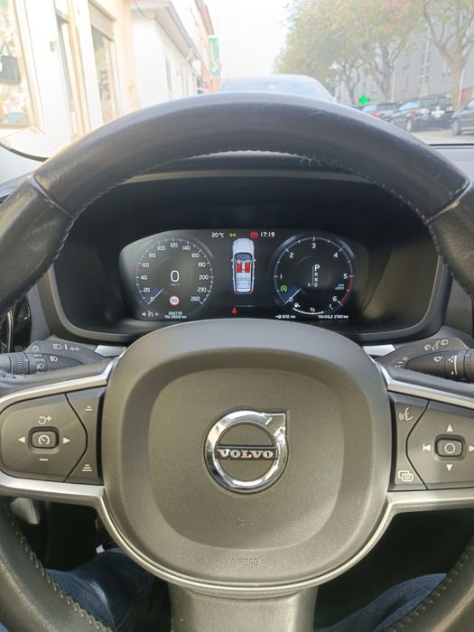 Volvo V60 2.0 150 CV Automatico Ano 2019