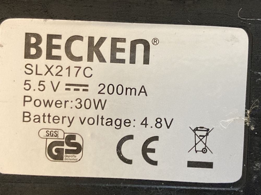 Aspirador de mão BECKEN