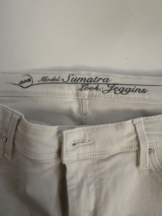 Spodnie białe firmy GAS rozmiar 31 (M)