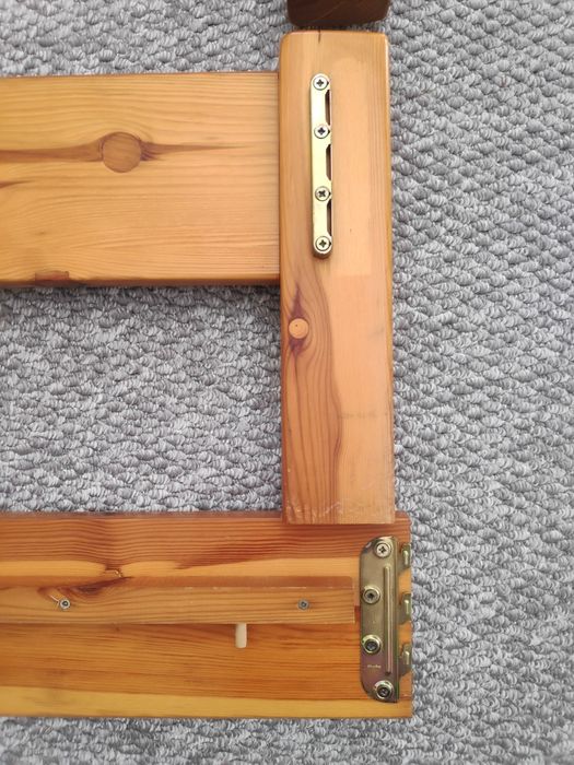 Rama łóżka sosnowa