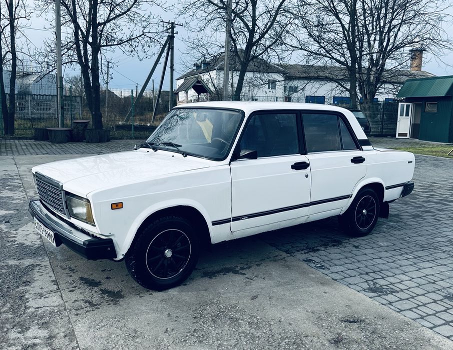 Продаю ВАЗ 21077