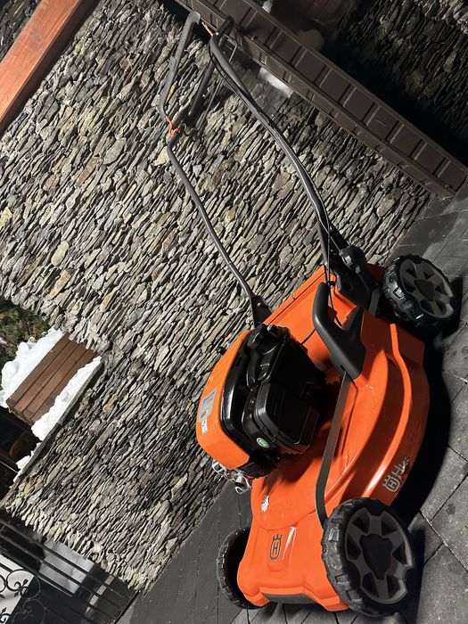 Kosiarka z Napędem LC253s Husqvarna 4,5 km jak nowa z Danii!