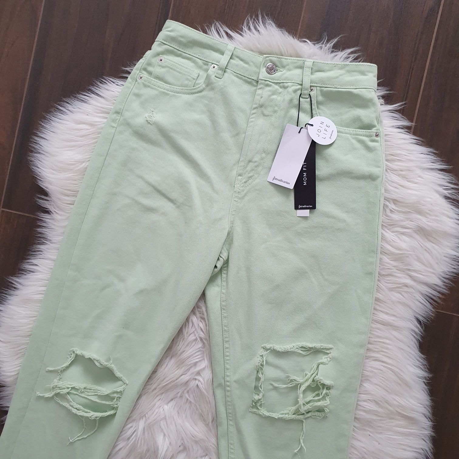 Stradivarius nowe mom fit jeans jeansy boyfriendy miętowe wysoki stan