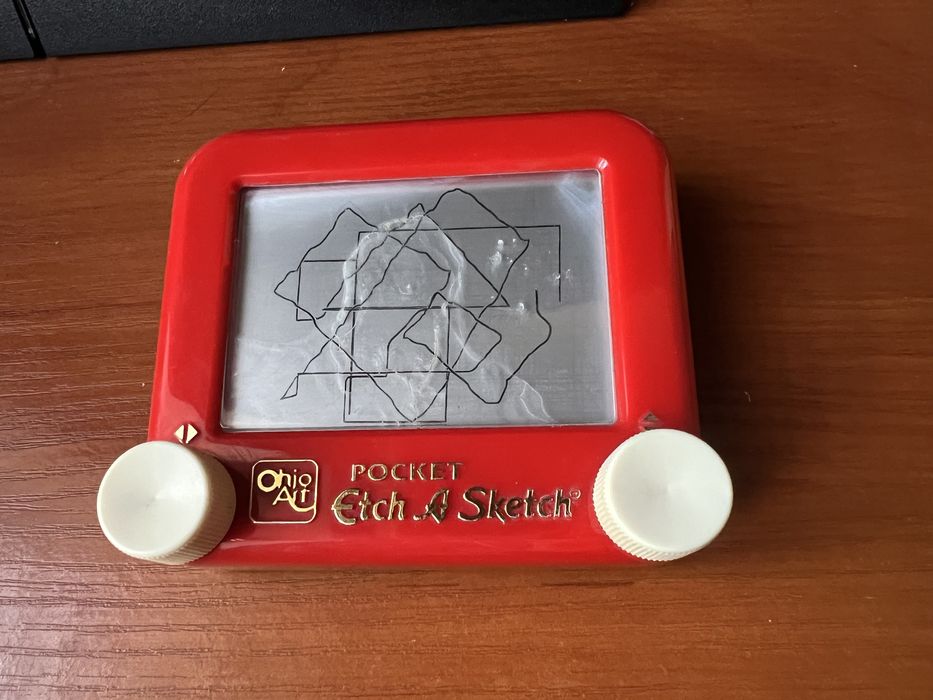 Іграшка для малювання Etch A Sketch Pocket