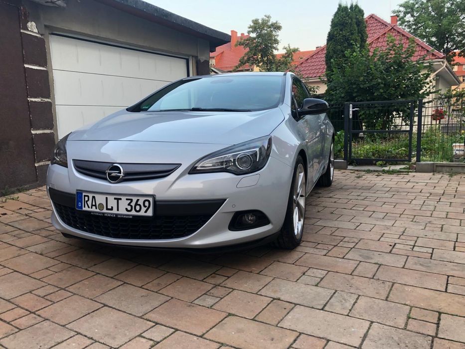 Opel Astra J GTC CDTI 2.0