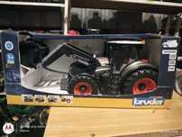 Bruder traktor Claas axion 950