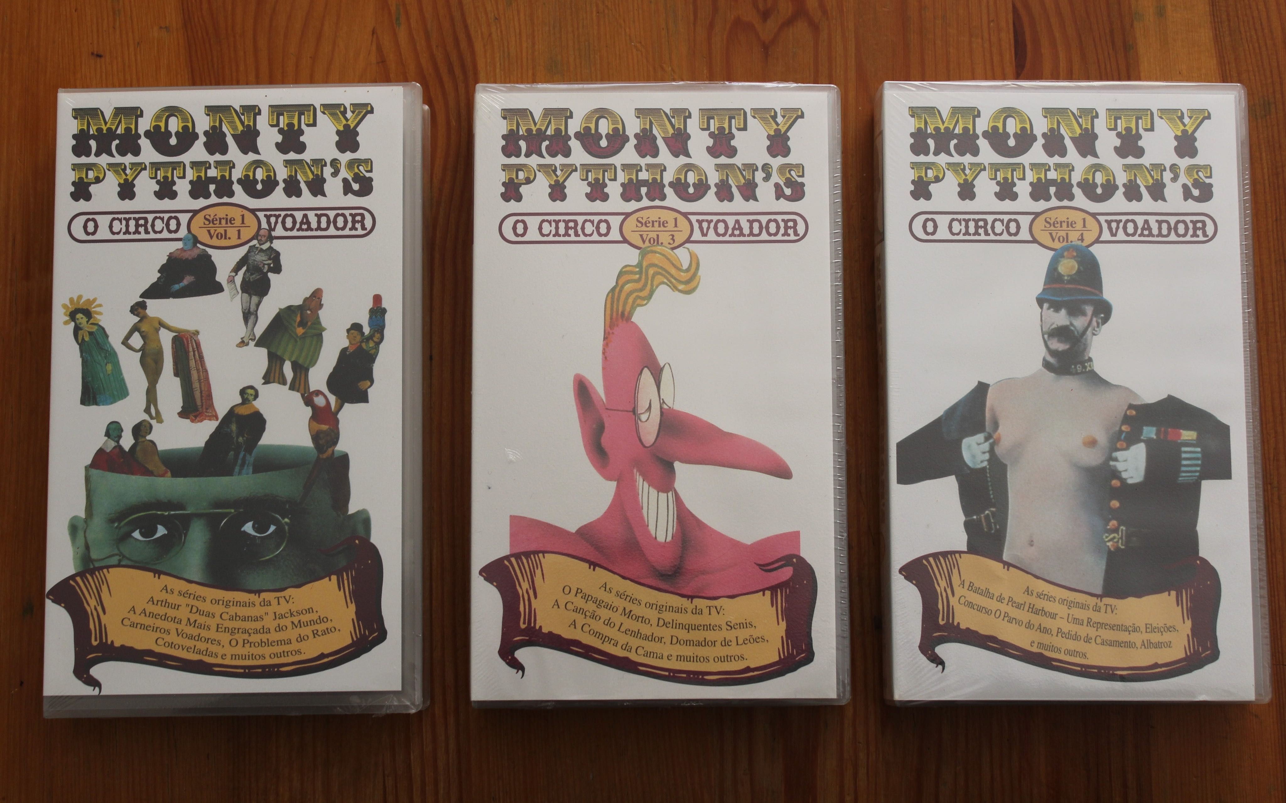 VHS - Monty Python's Flying Circus (Os Malucos do Circo Voador)