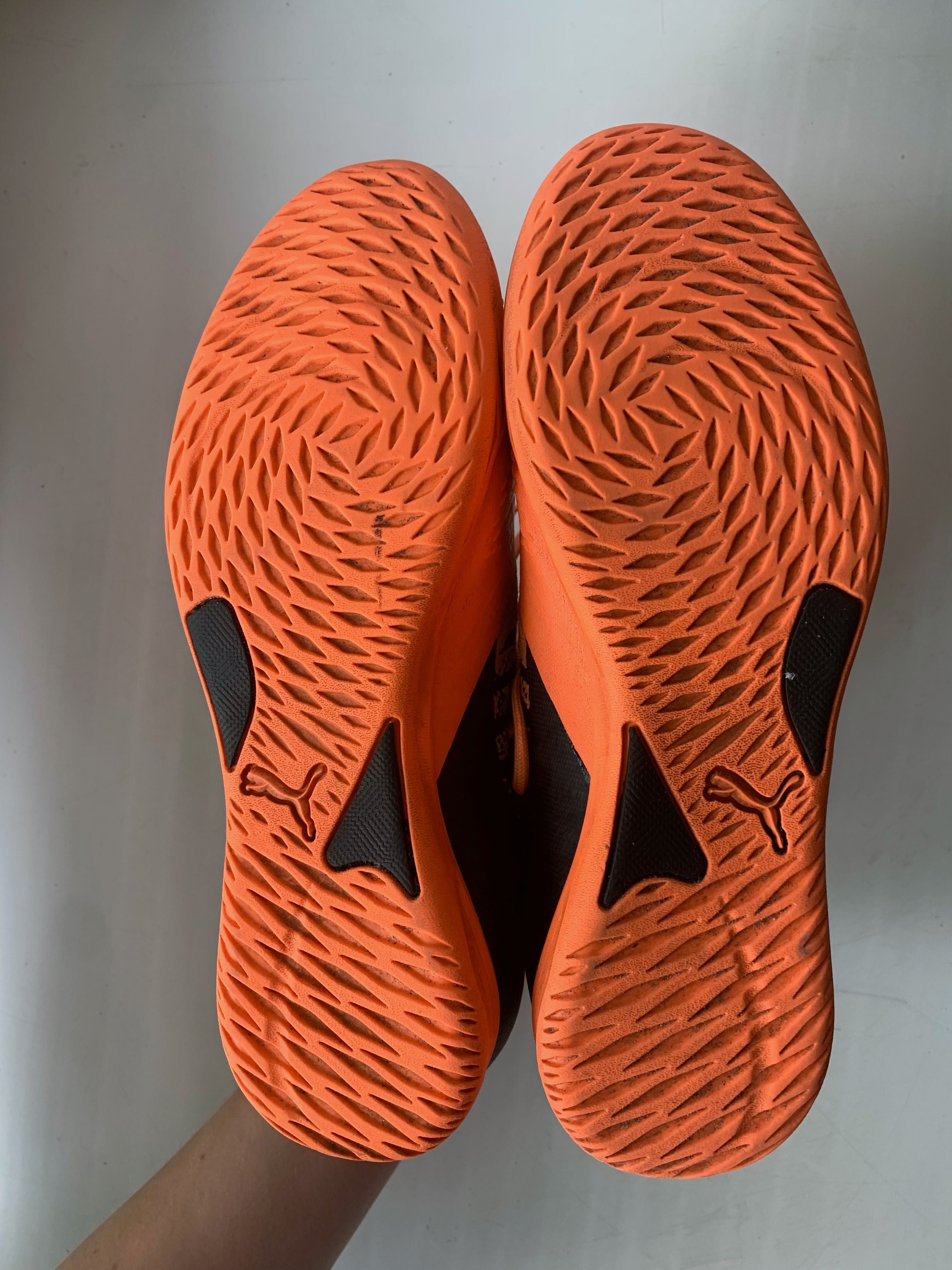 Подростковые кроссовки для футбола Puma Future 37 размер оранжевые