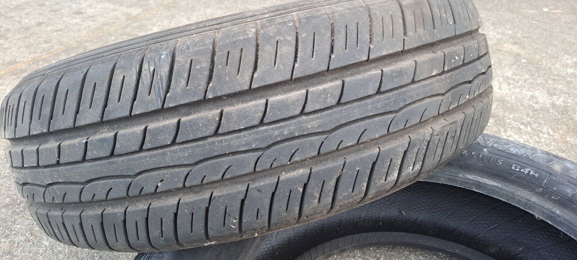 2 Pneus Dunlop 175/65 R15