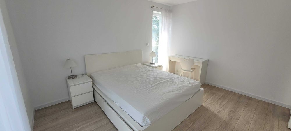 Łóżko IKEA MALM 160x200 z materacem i 4 szufladami, białe