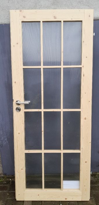 Drzwi wew pokojowe 80 świerkowe ,montaż