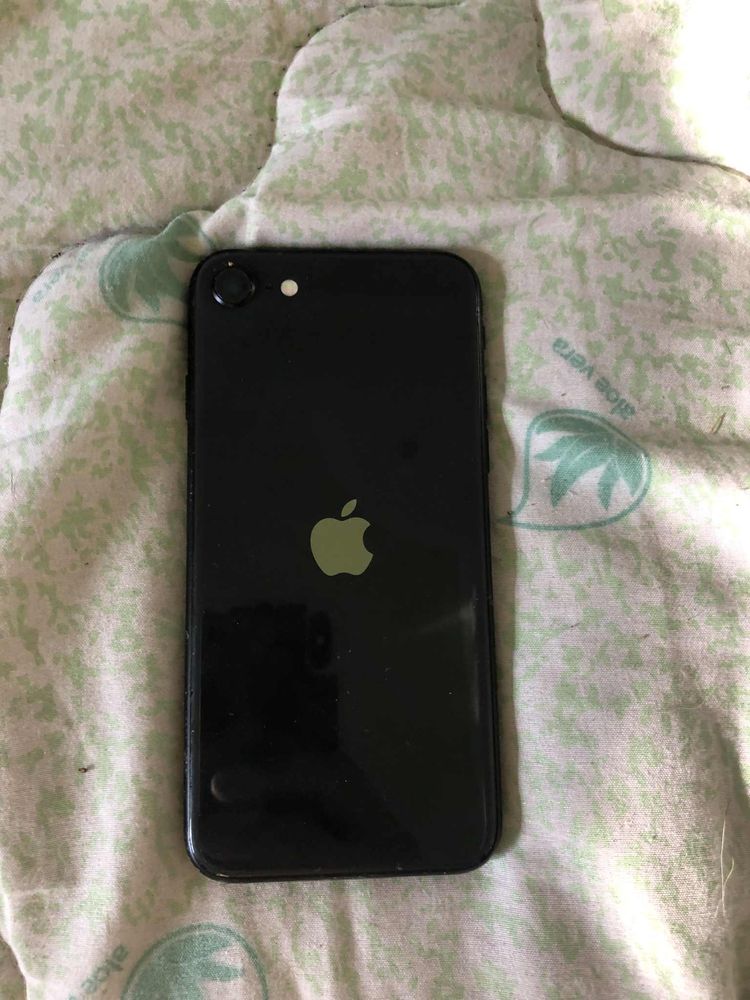 Iphone Se на 64 в ідеальному стані