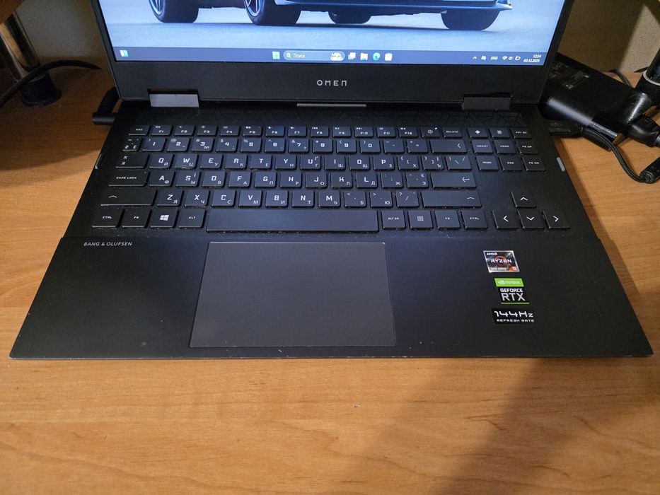Очень мощный игровой ноутбук HP omen RTX 3060 16/512gb r5 5600H 144Hz