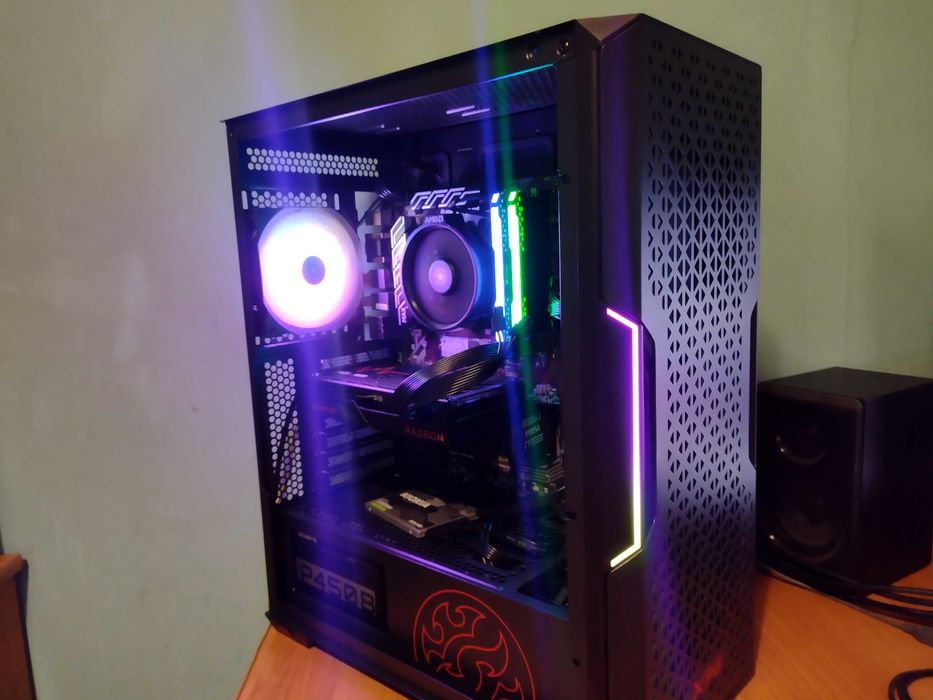 Komputer PC AMD Ryzen 5 16GB Sapphire Radeon RX 6600 8GB GIGABYTE 80+
