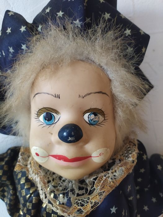 Клоун на качели подвесной