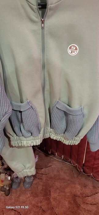 Женский теплый кастюм.