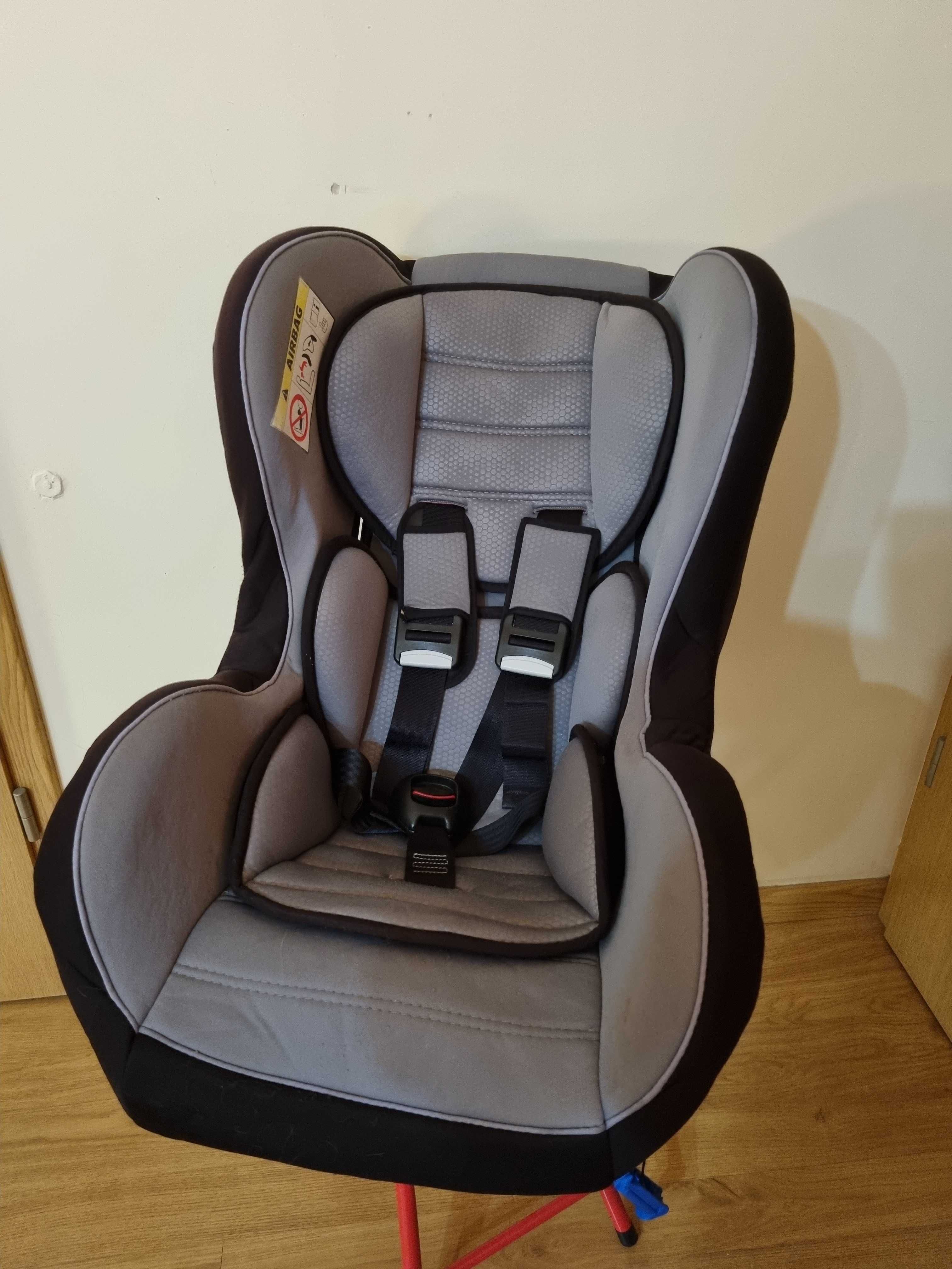 Cadeira auto (9-18 KG)