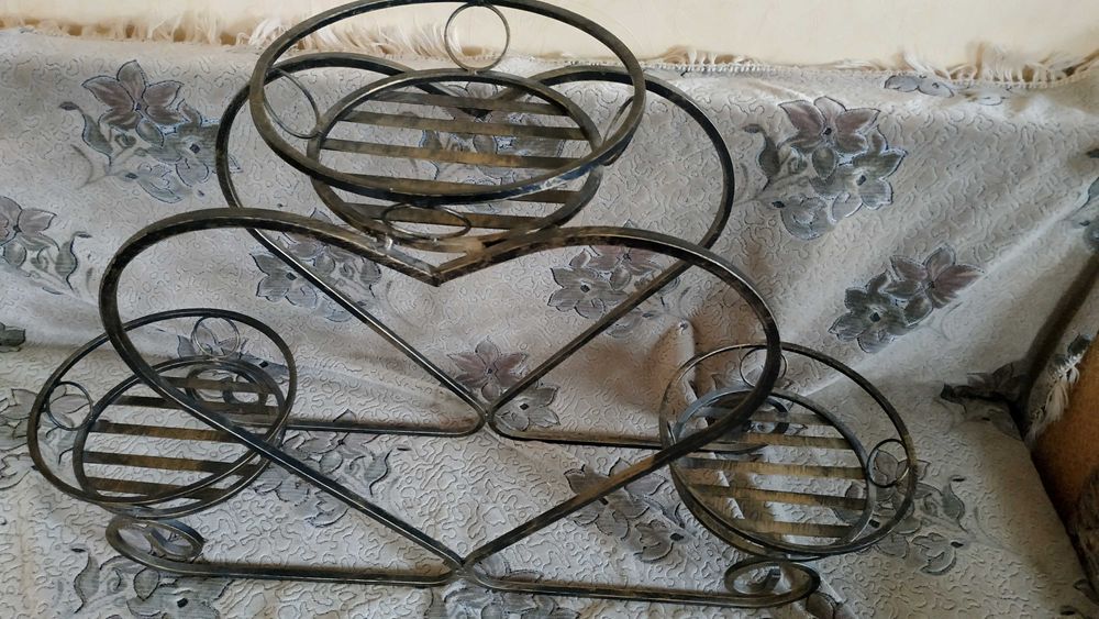 Подставка для цветов