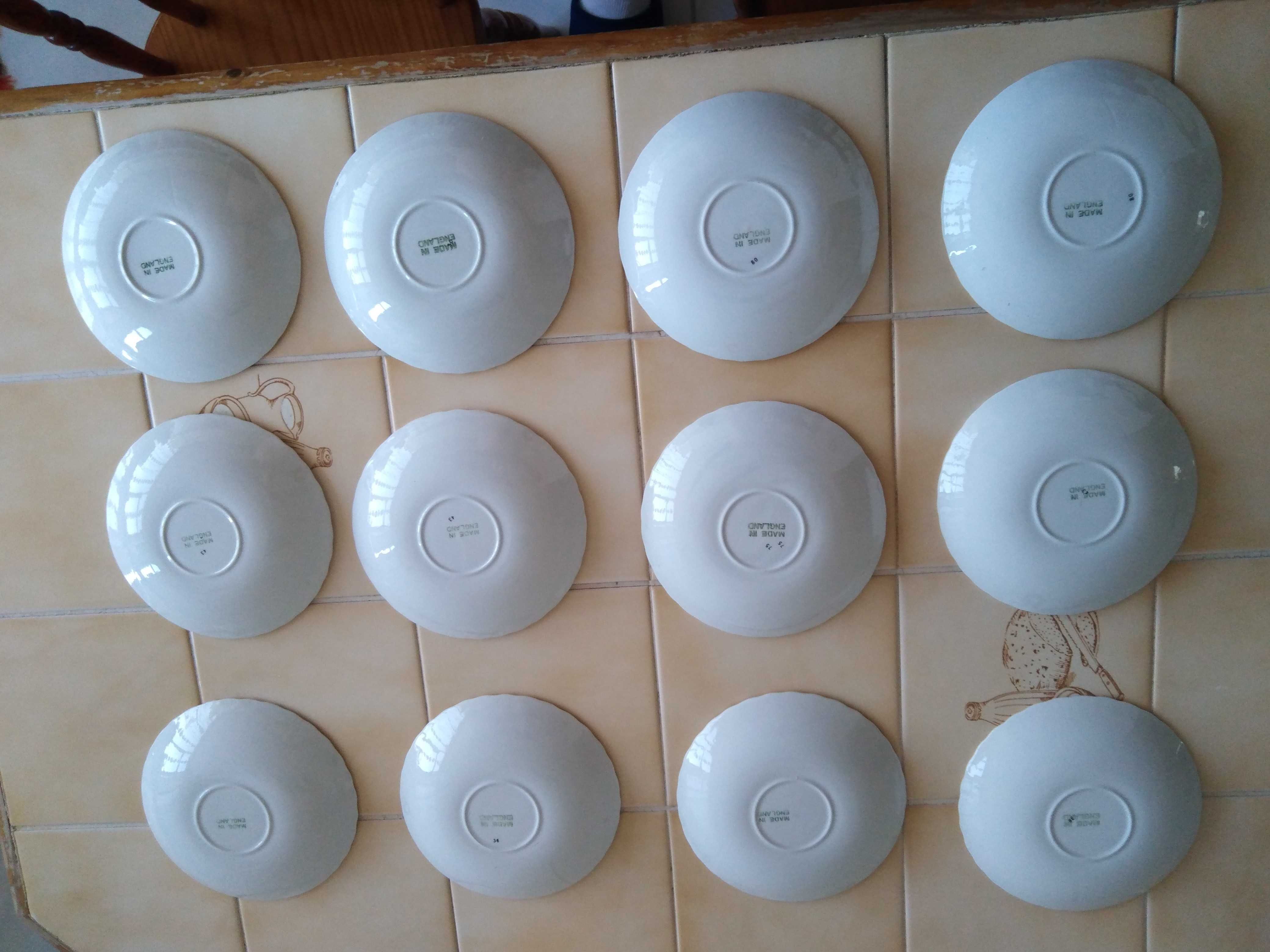 Serviço/Conjunto/Set Completo de Chá Royal Tudor Ware Ironstone Rosina