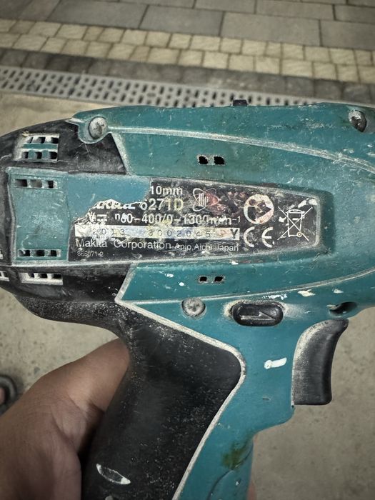 Шуруповерт Makita 6271