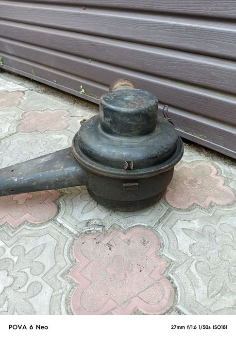 Корпус повітряного фільтра Mersedes T1 207-410 D