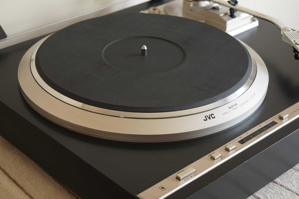 Gramofon Fully Automatic JVC QL- Y3F