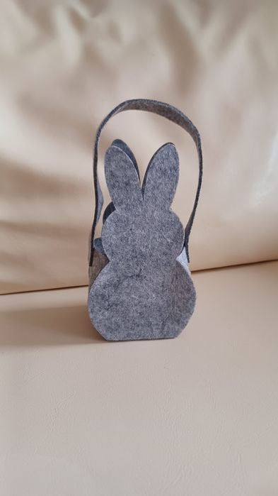Koszyczek wiosenny zając Wielkanoc