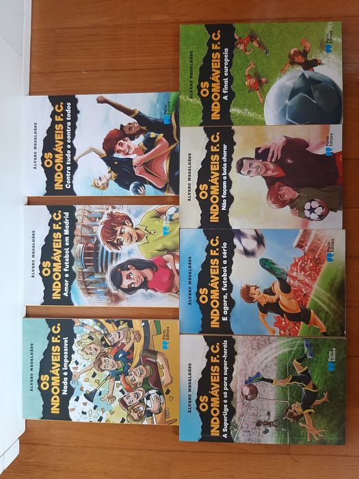 Vários livros juvenis