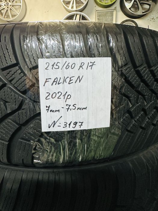Шини зимові 215/60 R17 (100V) Falken EuroWinter HS01