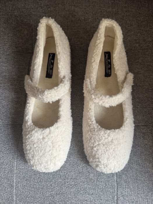 Трендові хутряні балетки