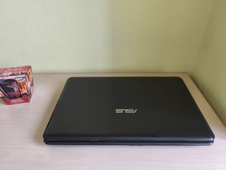 Laptop Asus K50IJ + Kabel