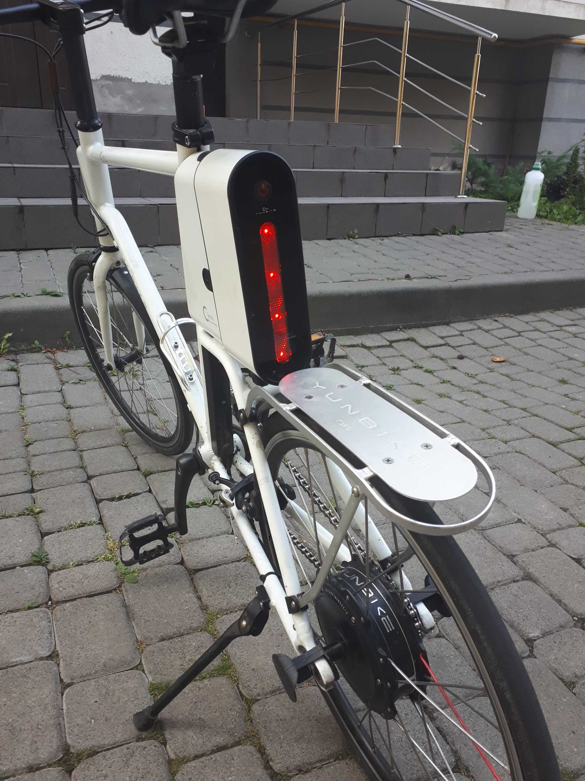 Електровелосипед YunBike C1