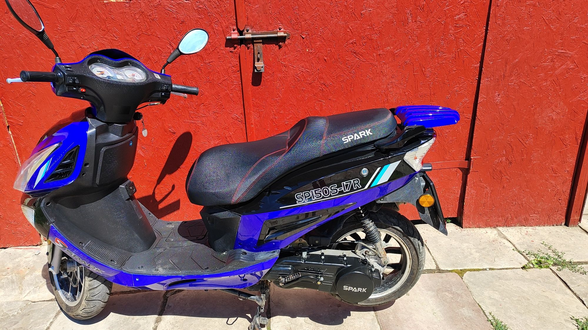 скутер Spark 150 SP-17R