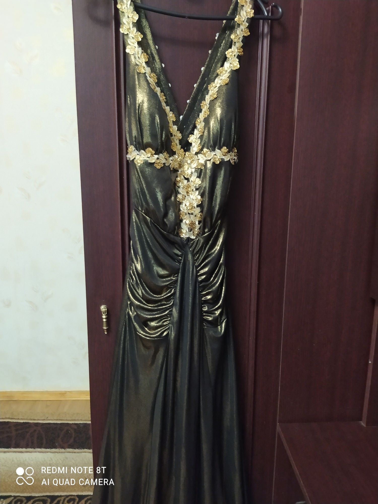 Распродажа: Нарядный сарафан платье ткань в изделии 250 грн за все