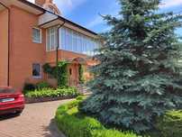 Продаж затишного будинку на березі річки