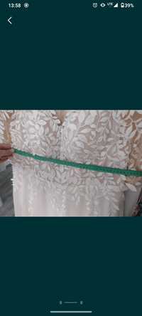Suknia ślubna z listkami 3 D