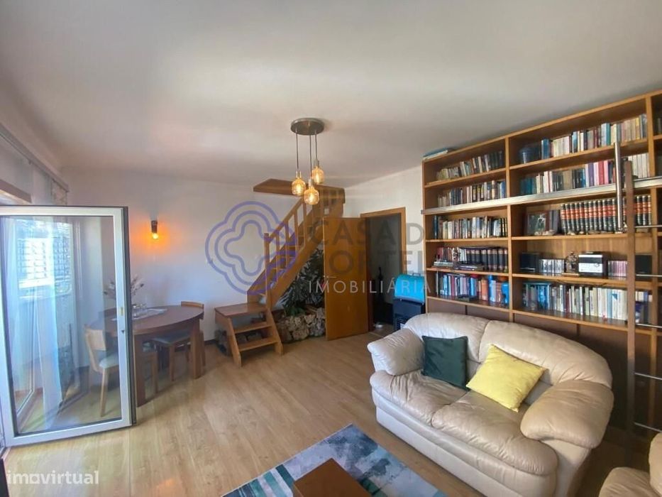 Apartamento T1 com Sótão - (T3)  em Coimbra