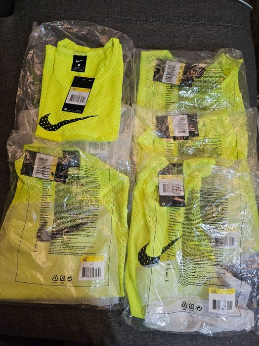 5 coletes de treino Nike