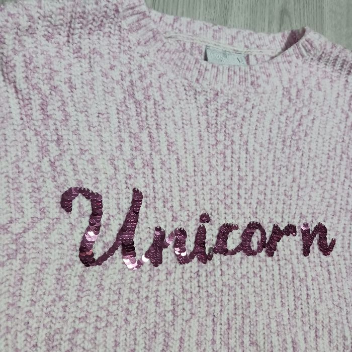 Sweter rozm. 146/152 dzianinowy znapisem unicorn