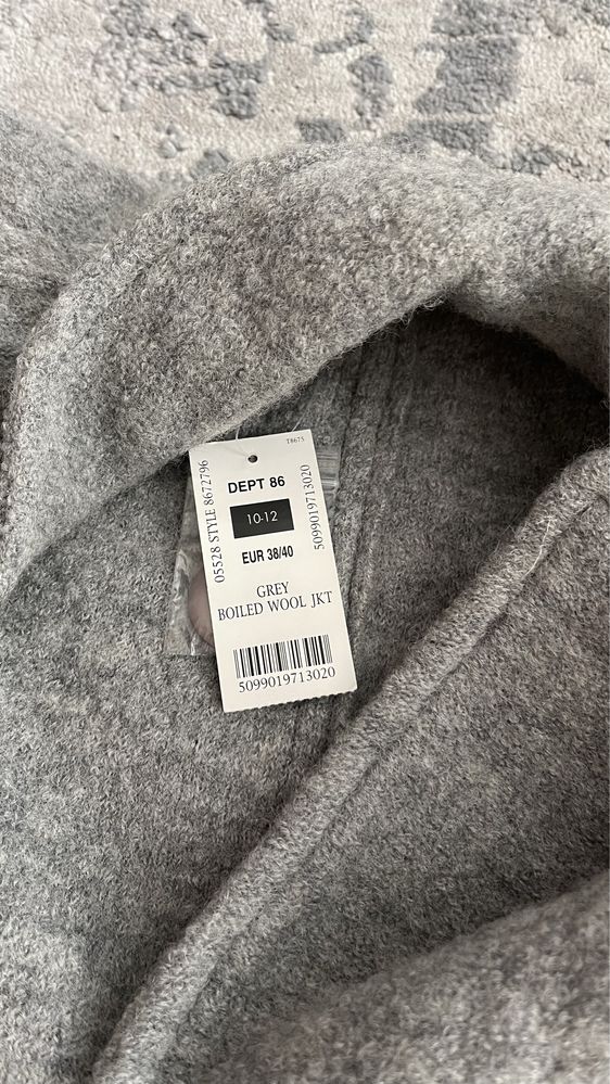 Krotki zakiet welna nowy Dunnes M/L wool