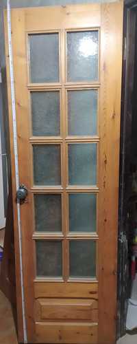 Двері дерев'яні із склінням