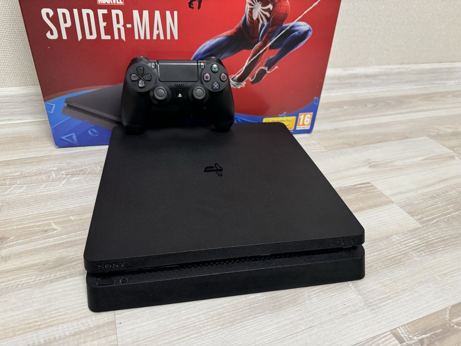 Sony Playstation 4 Slim 1TB + FC26