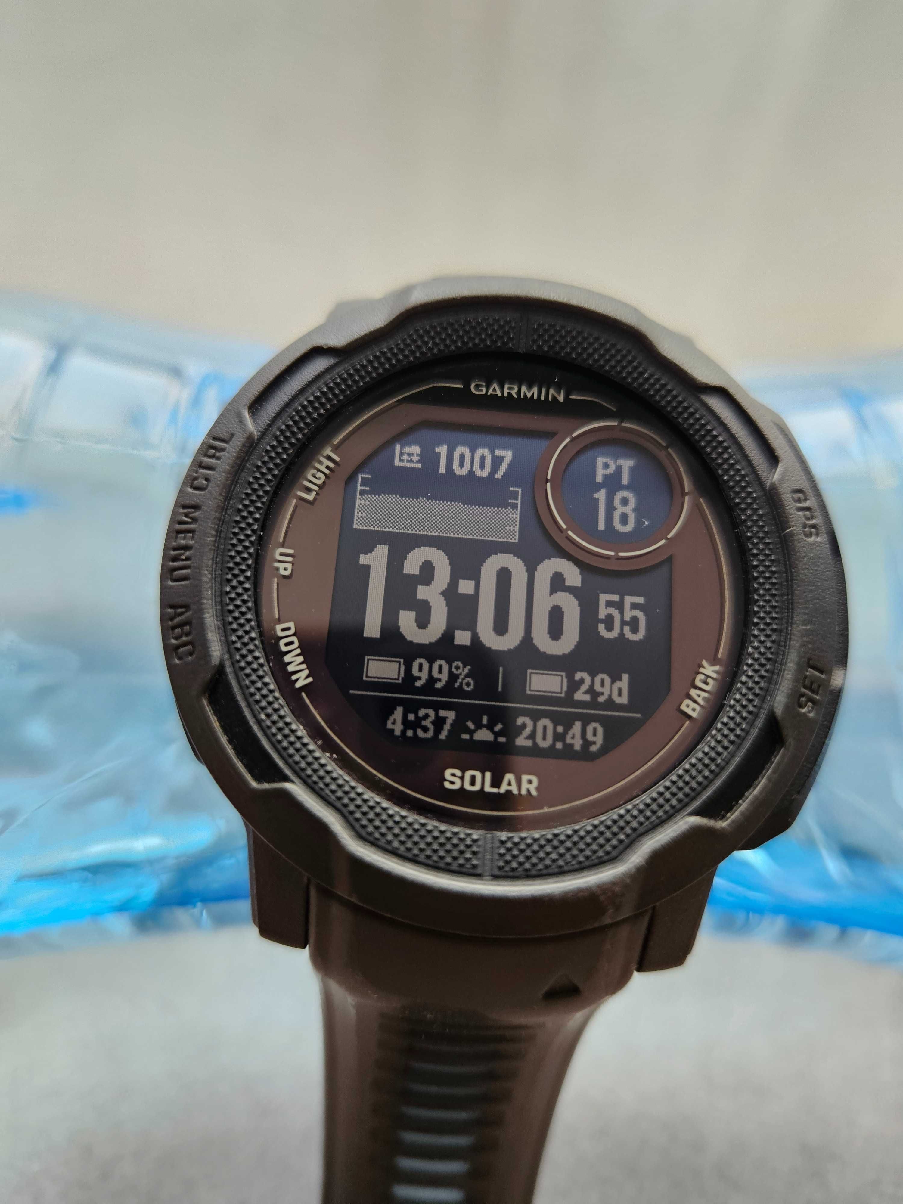 GARMIN Instinct 2 Solar - używany - stan naprawdę bardzo dobry.