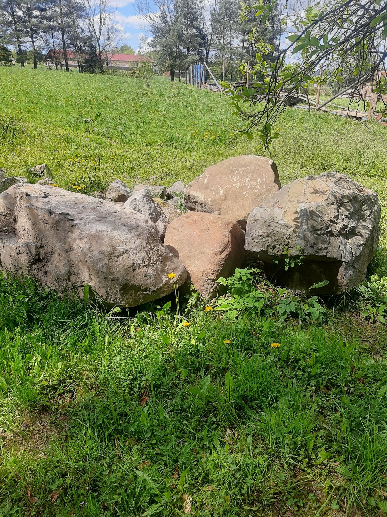 Kamienie głazy kamien ozdobny
