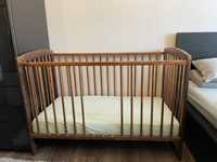 Łóżeczko drewniane niemowlęce