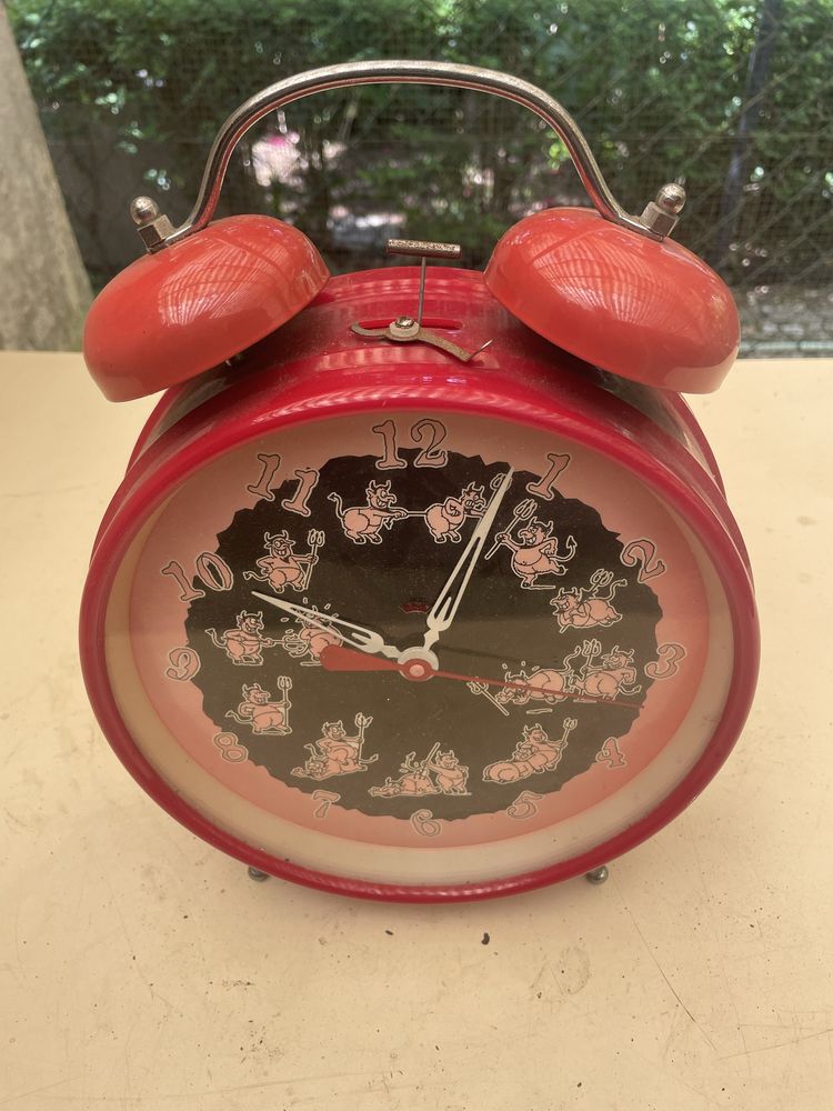 Relógio Despertador a corda Vintage Vermelho