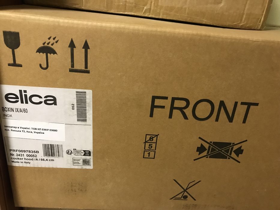 Витяжка ELICA BOX IN IX/A/60 нова!