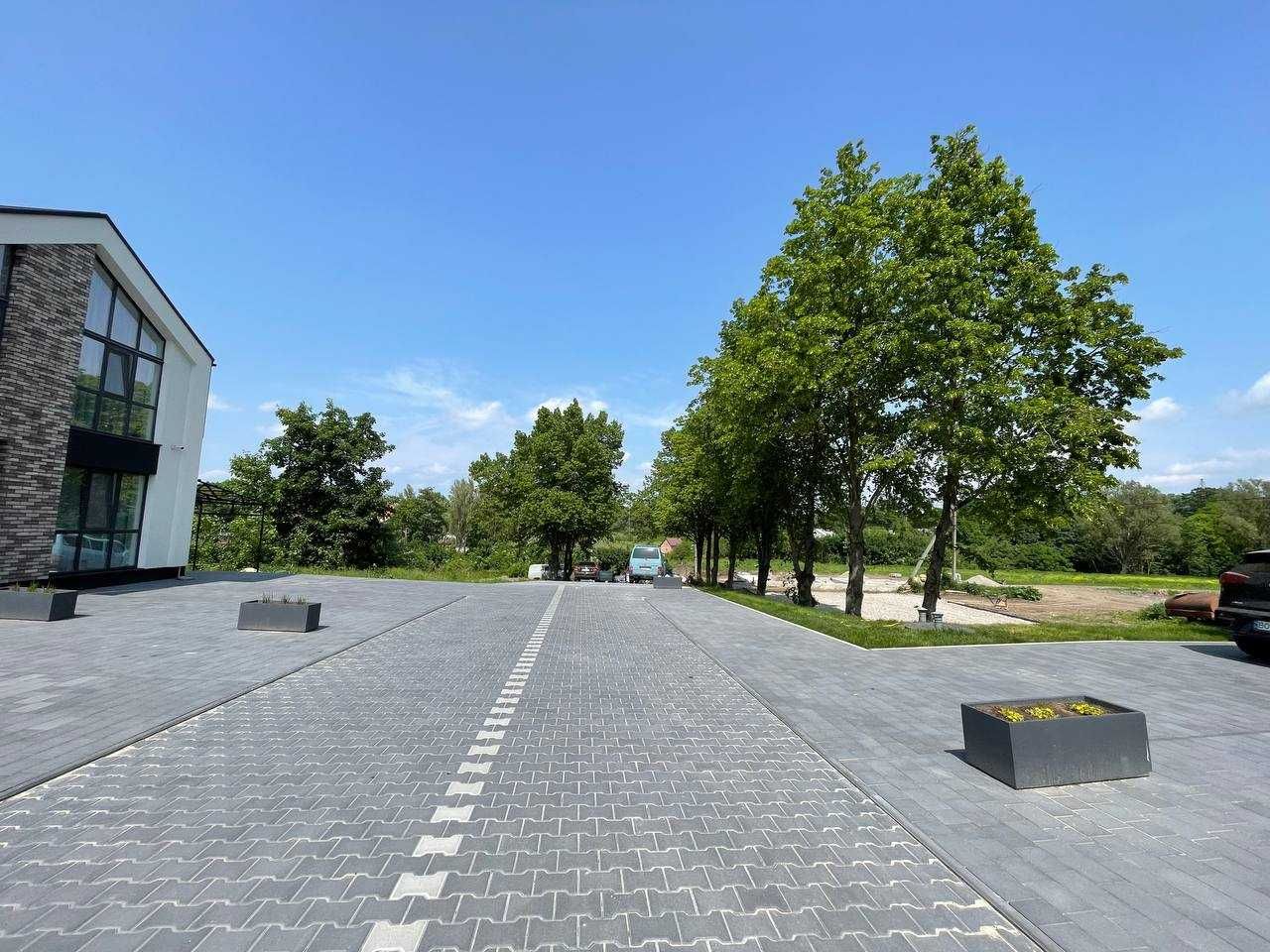 Унікальна локація біля лісу, готовий будинок